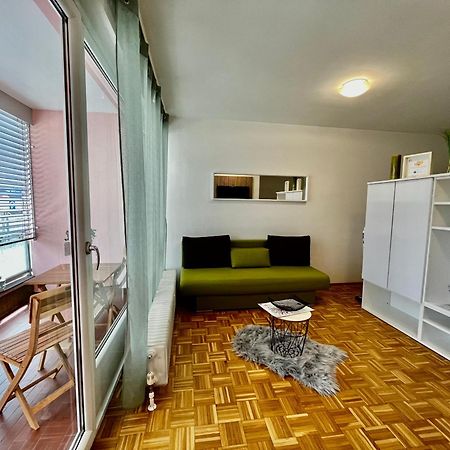 Ganze Ferienwohnung In Top Lage Mit Loggia Klagenfurt am Wörthersee Exterior foto